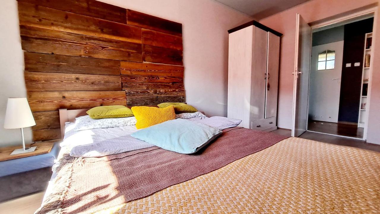Spokojny Azyl - Wilkasy Apartment Luaran gambar